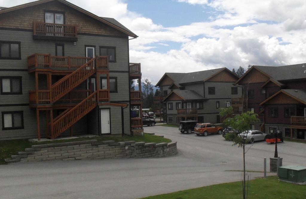Mountain View Radium Condo - Copper Horn Village Radium Hot Springs Exterior photo